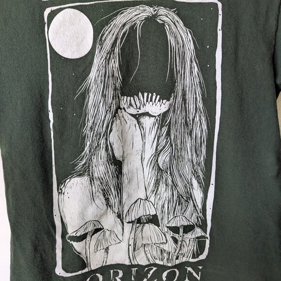 Bring Me The Horizon Dark Green Faceless Girl Band Tee Size Small - Picture 3 of 7